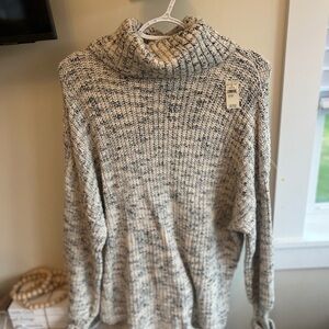 Aerie sweater